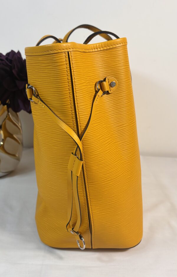 Louis Vuitton Neverfull Mm Epi Mimosa - Image 4