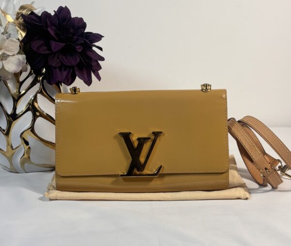 Louis Vuitton Pochette Louise Vernis