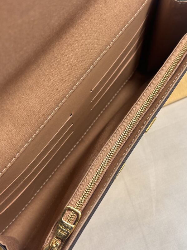 Louis Vuitton Pochette Louise Vernis - Image 9