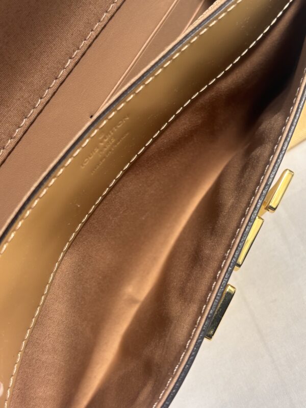 Louis Vuitton Pochette Louise Vernis - Image 10