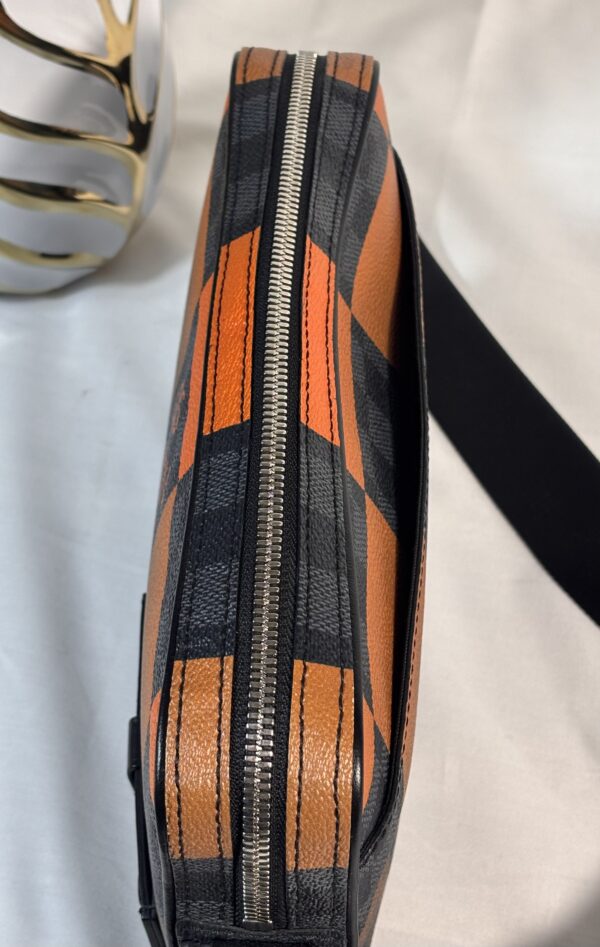 Louis Vuitton Alpha Graphite Messenger - Image 6