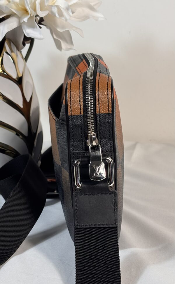 Louis Vuitton Alpha Graphite Messenger - Image 7