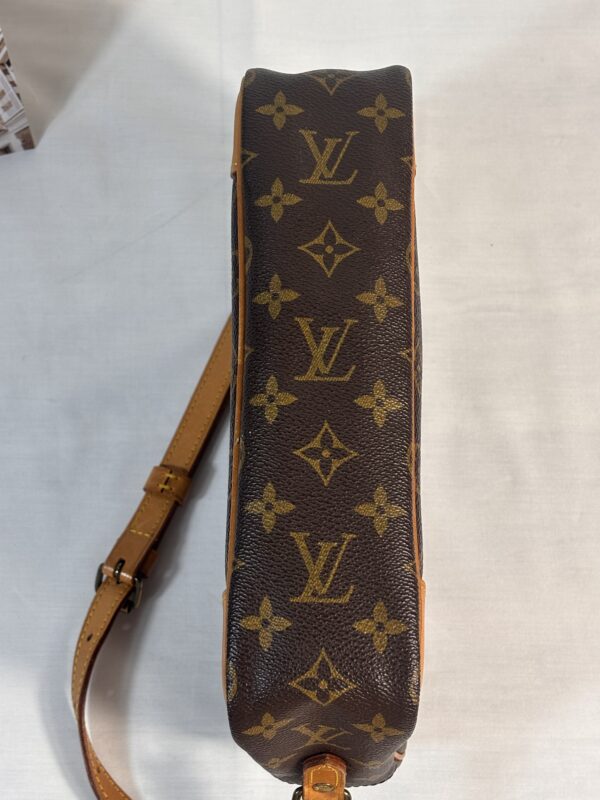 Vintage Louis Vuitton Trocadero - Image 6