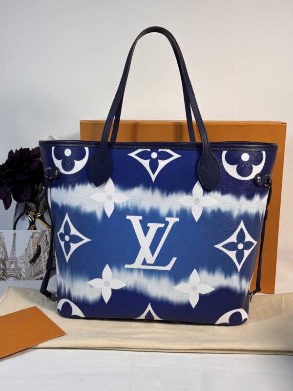 Louis Vuitton Escale Neverfull Mm - Image 2