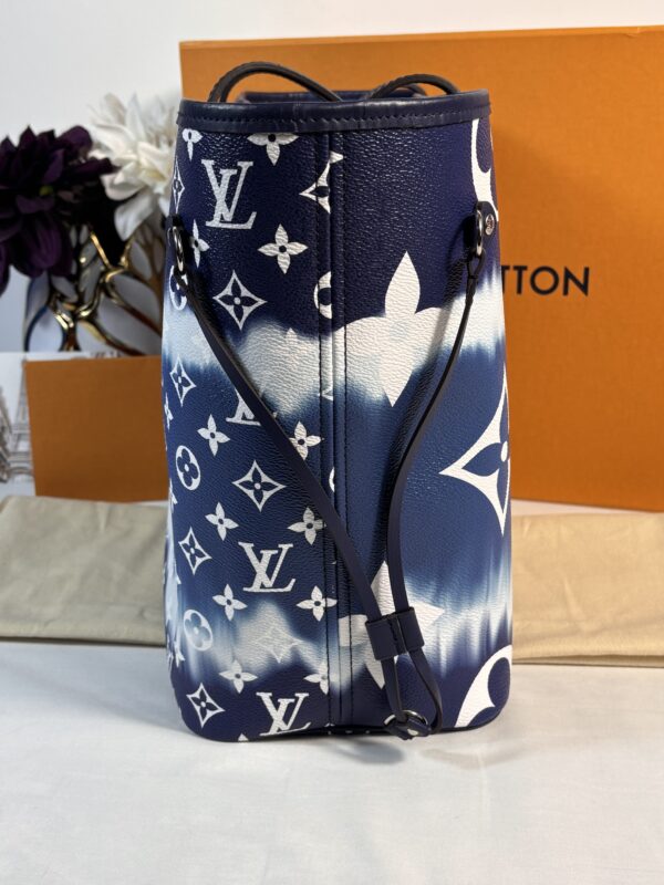 Louis Vuitton Escale Neverfull Mm - Image 3