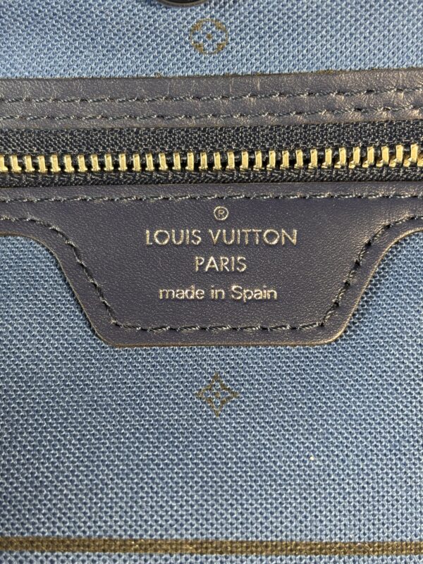 Louis Vuitton Escale Neverfull Mm - Image 11