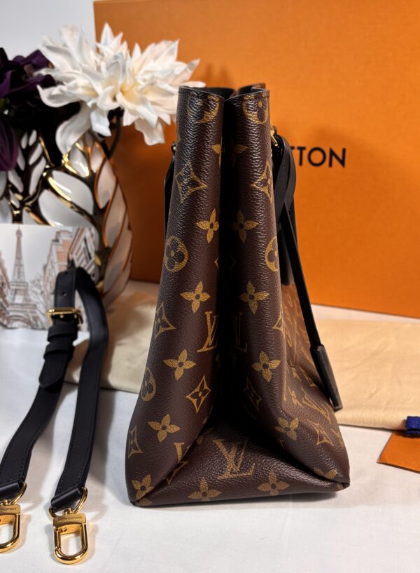 Louis Vuitton Flower Tote Mm - Image 4
