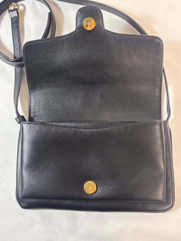 Gucci Black Arli Flap Crossbody - Image 12