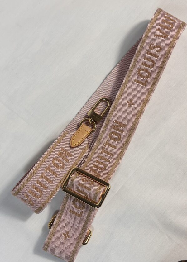 Louis Vuitton Multi Pochette Pink - Image 15