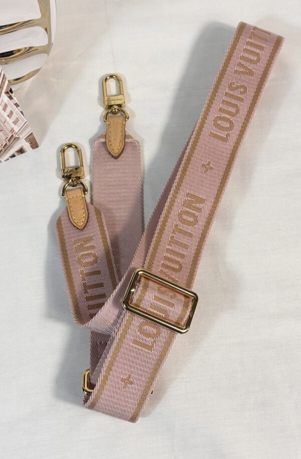 Louis Vuitton Multi Pochette Pink - Image 17