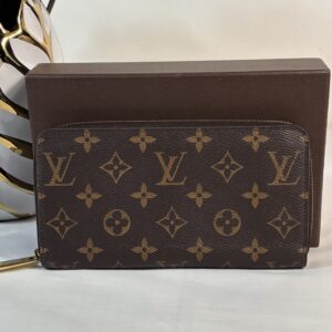 Louis Vuitton Monogram Zippy Wallet