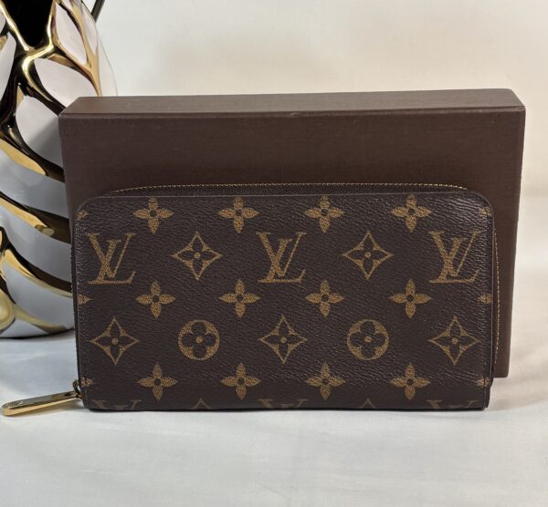 Louis Vuitton Monogram Zippy Wallet