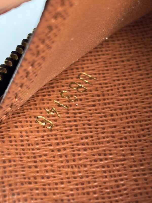 Louis Vuitton Monogram Zippy Wallet - Image 11