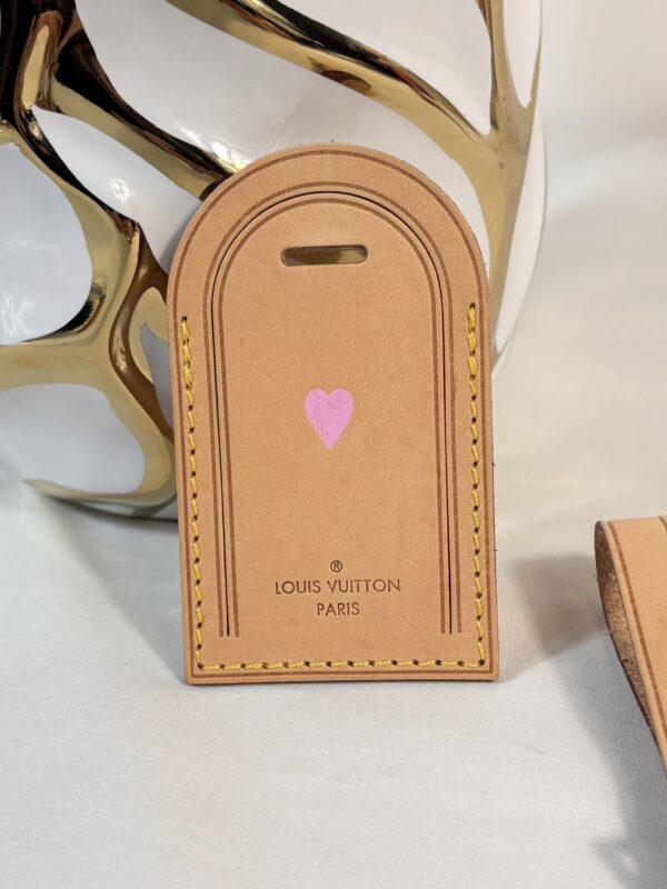 Louis Vuitton Vachetta Luggage tag with Heart - Image 2