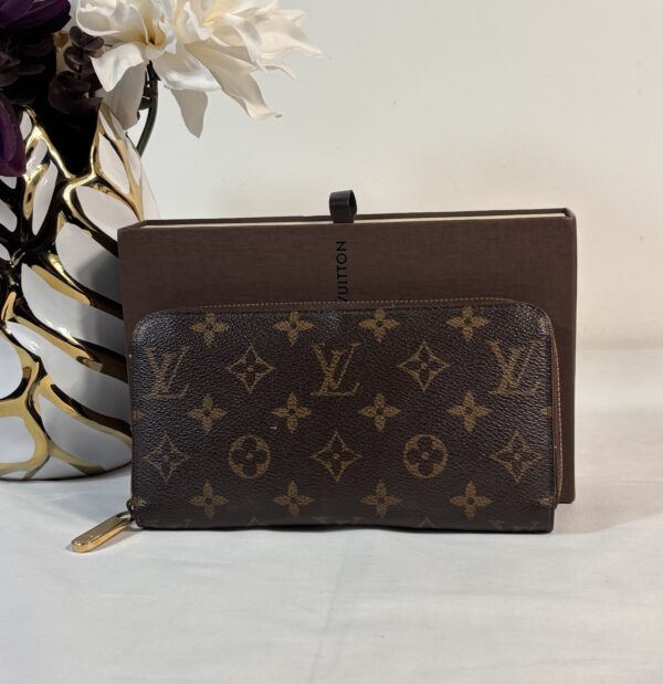 Louis Vuitton Monogram Zippy Wallet