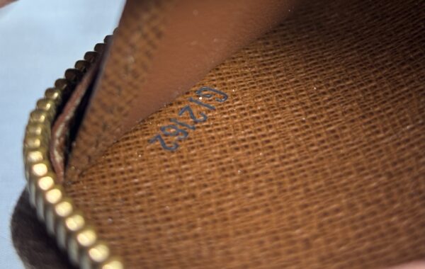 Louis Vuitton Monogram Zippy Wallet - Image 10