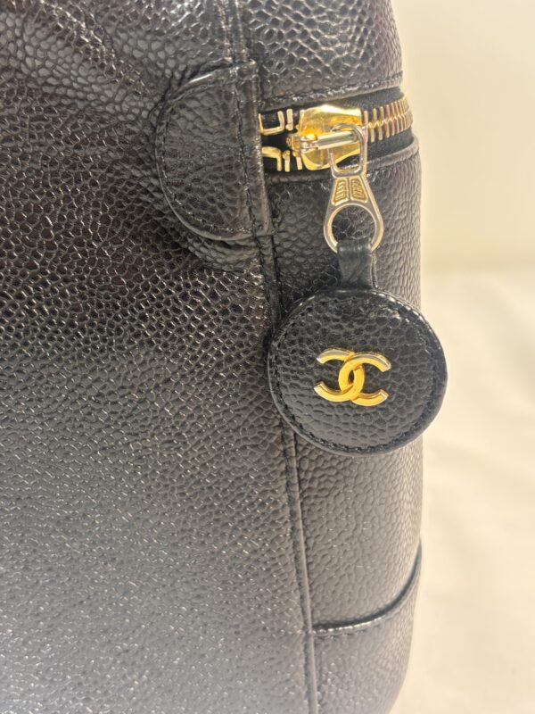 Chanel Timeless Vanity Case Black - Image 4