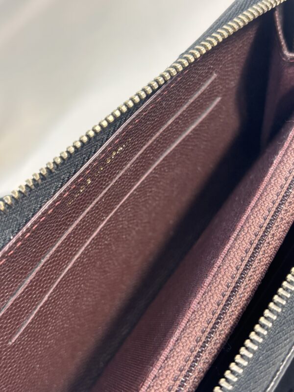 Chanel Zip Wallet Black Caviar with Gold Hardware - Image 10