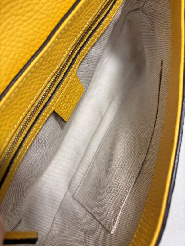 Gucci Soho Chain Flap Yellow - Image 9