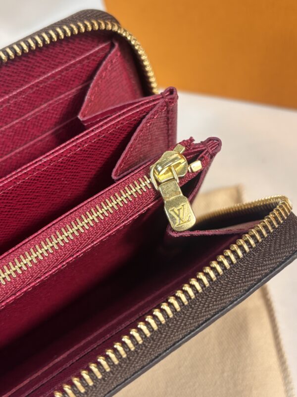 Louis Vuitton Zippy Wallet Fuchsia - Image 7