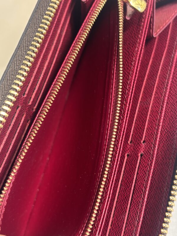 Louis Vuitton Zippy Wallet Fuchsia - Image 9