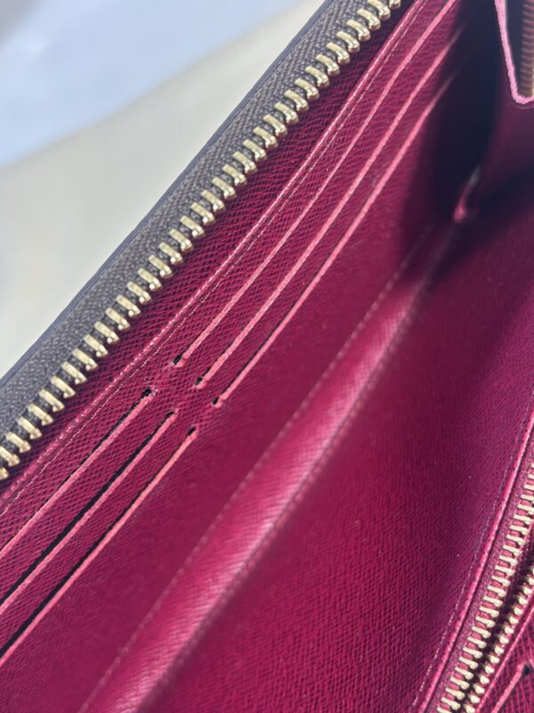 Louis Vuitton Zippy Wallet Fuchsia - Image 10