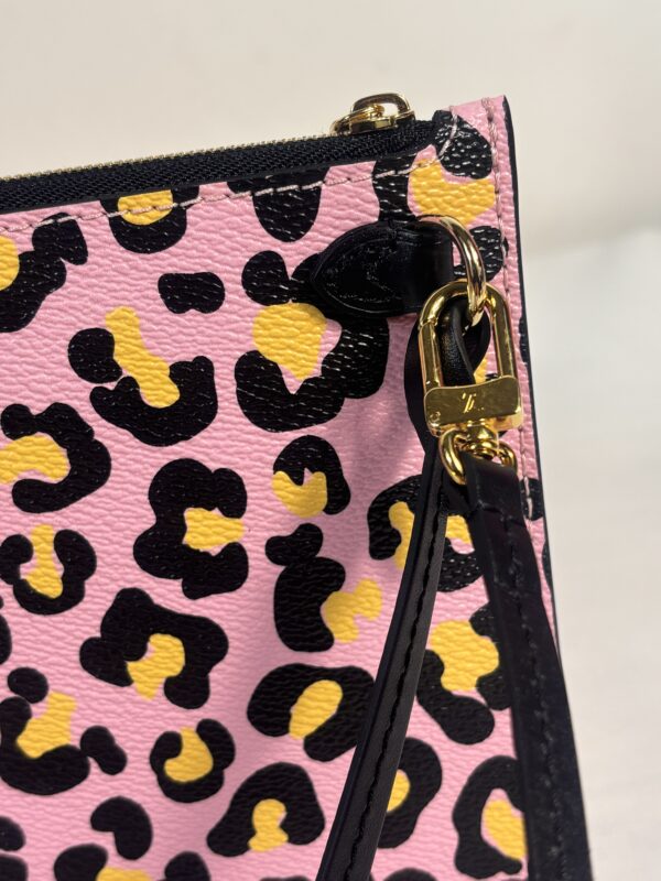 New Louis Vuitton Wild at Heart Neverfull Pochette - Image 3