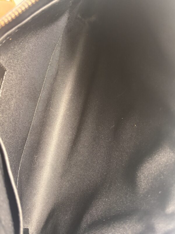 Louis Vuitton Discovery Pouch Eclipse - Image 9