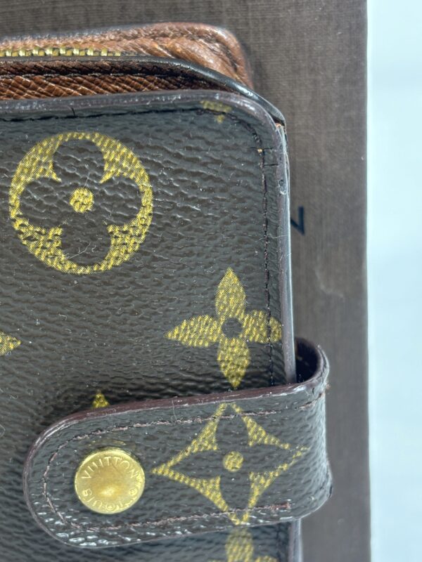 Louis Vuitton Monogram Zip Bi-Fold Wallet - Image 5