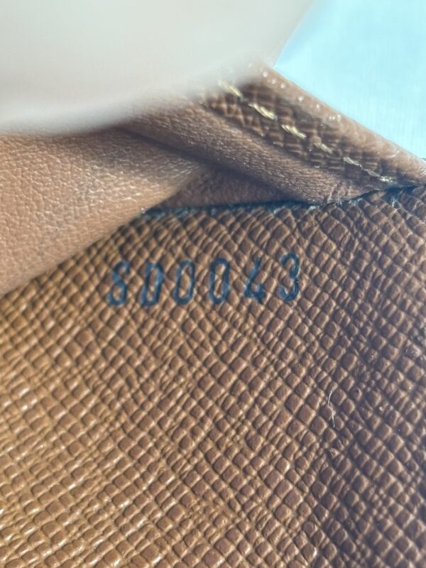 Louis Vuitton Monogram Zip Bi-Fold Wallet - Image 13