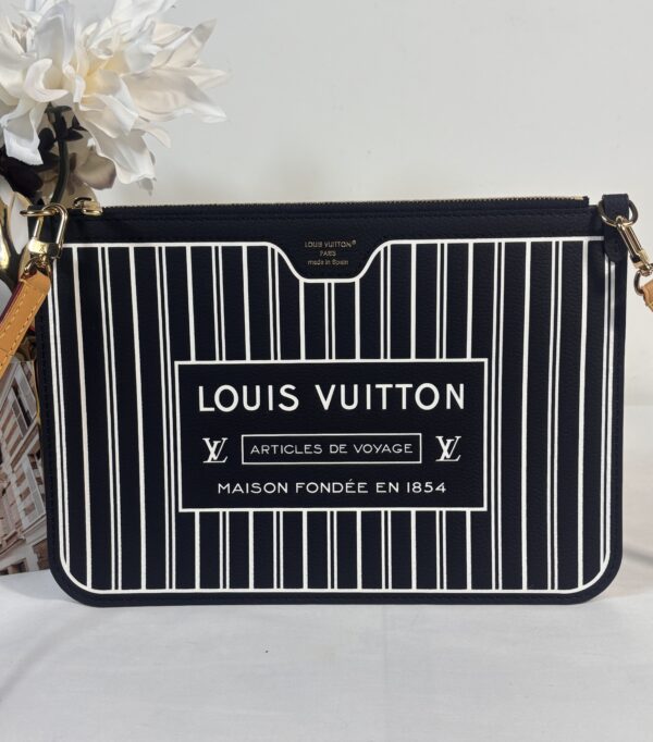New Louis Vuitton Black Inside Out Pochette - Image 2