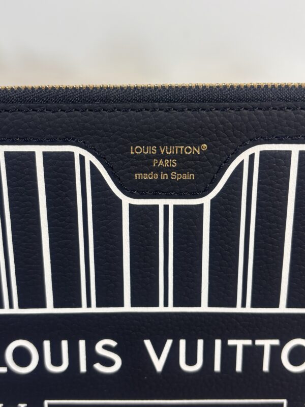 New Louis Vuitton Black Inside Out Pochette - Image 3