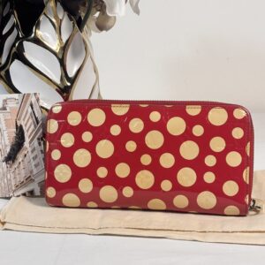 Louis Vuitton Yayoi Kusama Red Vernis Dots Zippy