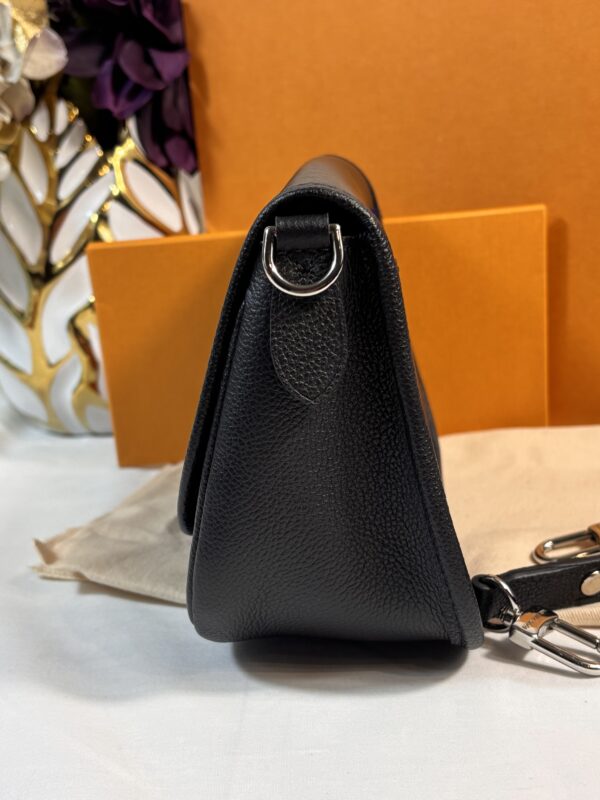 Louis Vuitton Buci Noir - Image 4