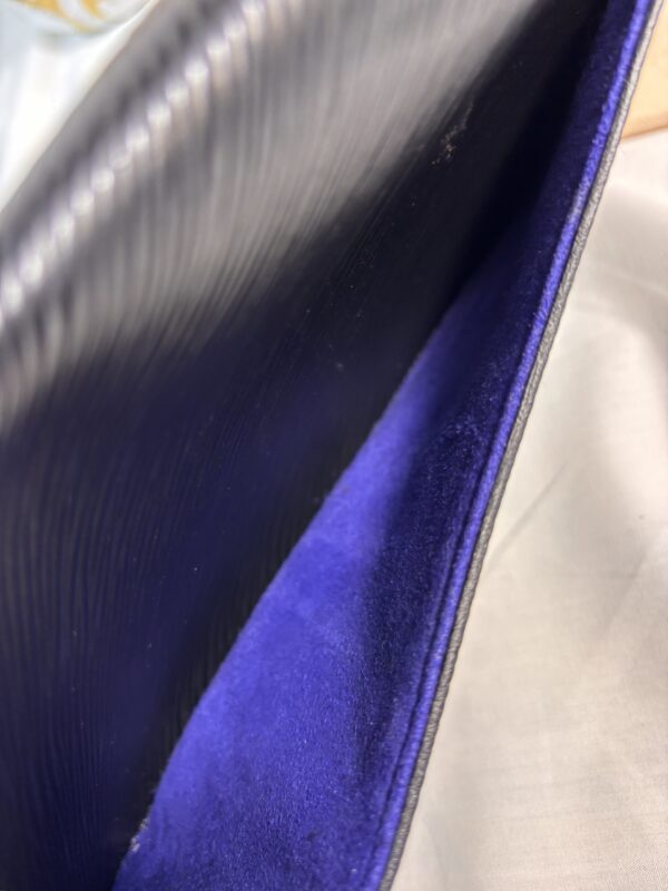 Louis Vuitton Buci Noir - Image 10