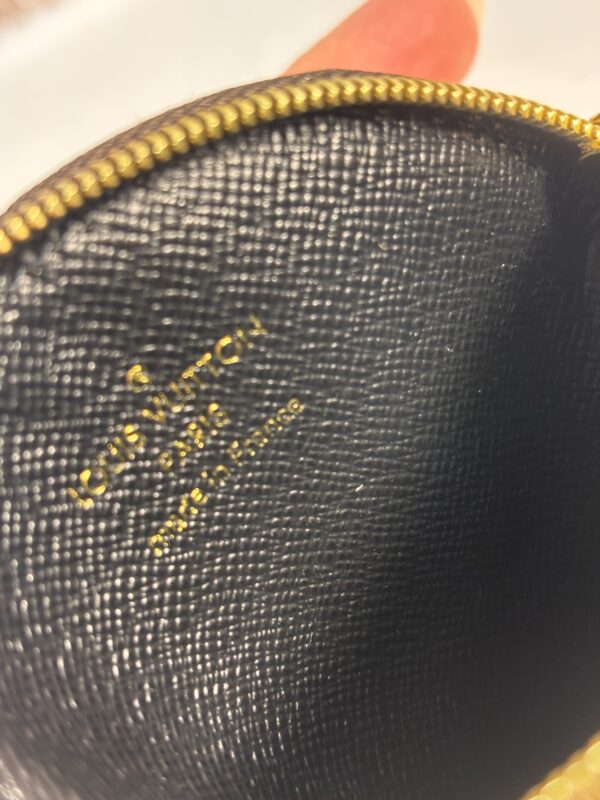 Louis Vuitton Round Coin Purse - Image 7