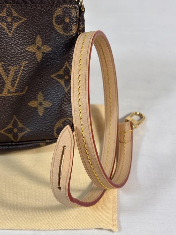 Vintage Louis Vuitton Pochette Accessories - Image 8