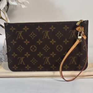 Louis Vuitton Neverfull Pochette Monogram