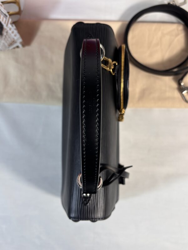 Louis Vuitton Cluny Bb Epi Noir - Image 6
