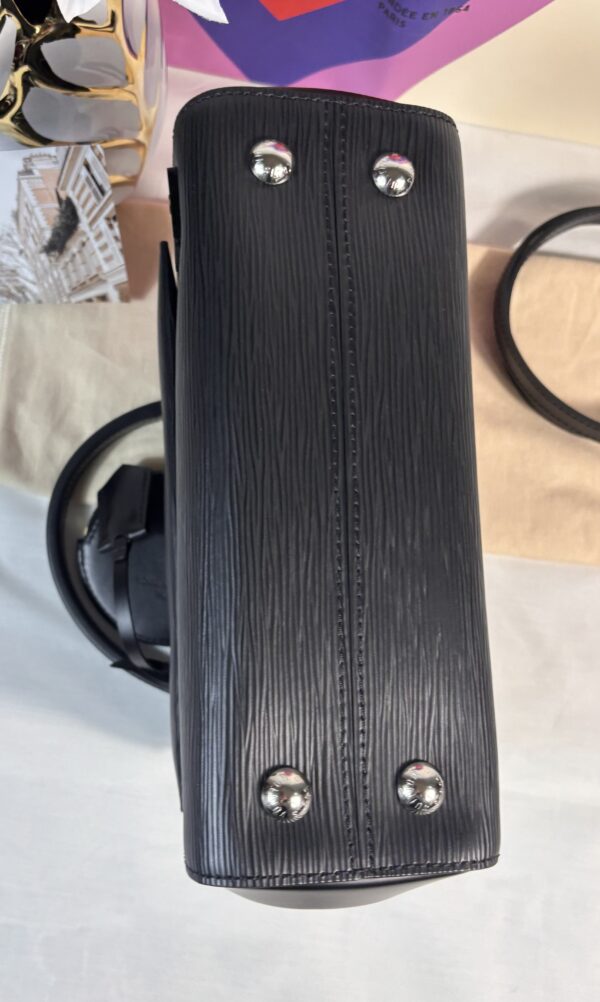 Louis Vuitton Cluny Bb Epi Noir - Image 7