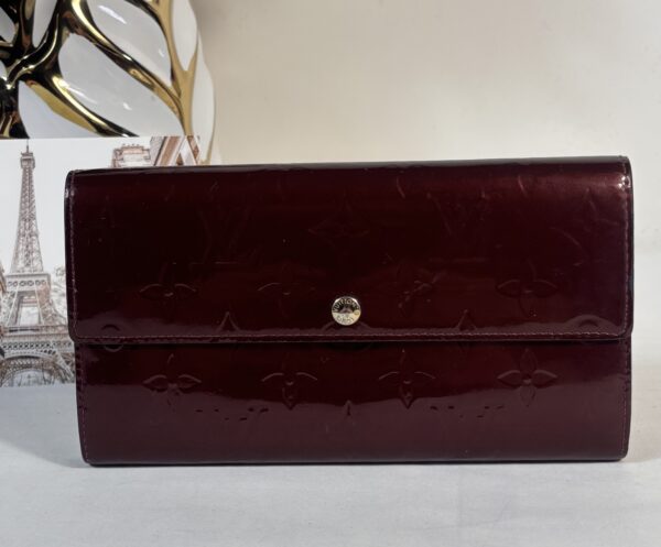 Louis Vuitton Vernis Sarah Wallet