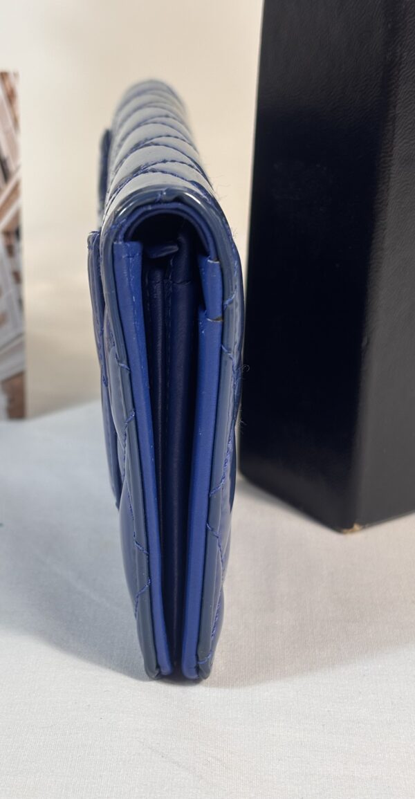 Chanel Interlocking Cc Logo Bifold Blue - Image 3