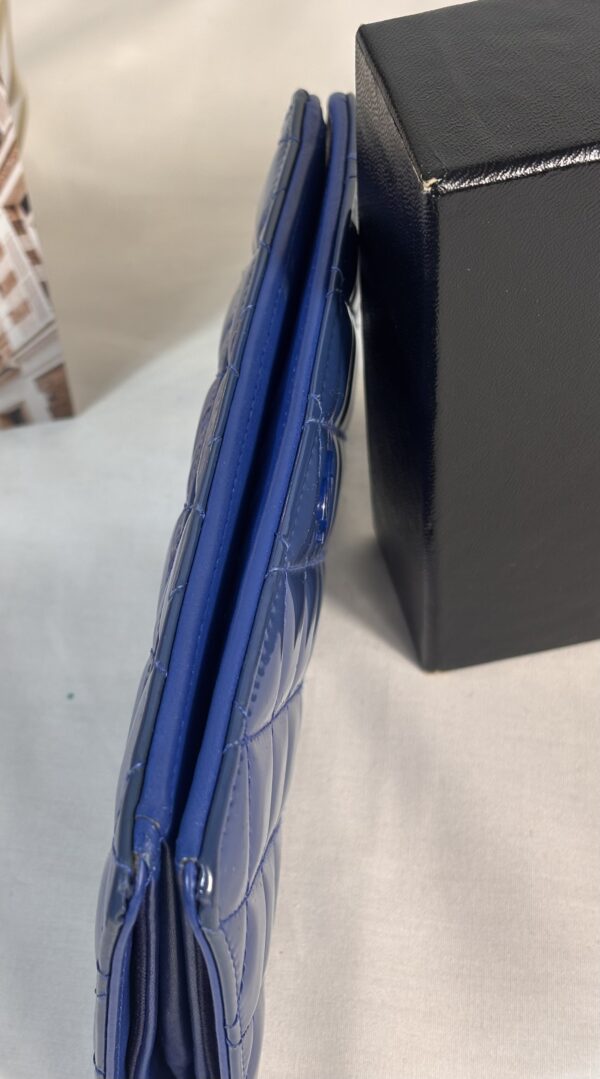 Chanel Interlocking Cc Logo Bifold Blue - Image 5