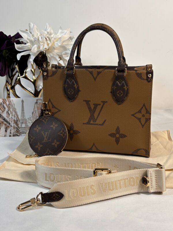 Louis Vuitton OntheGo Pm Reverse
