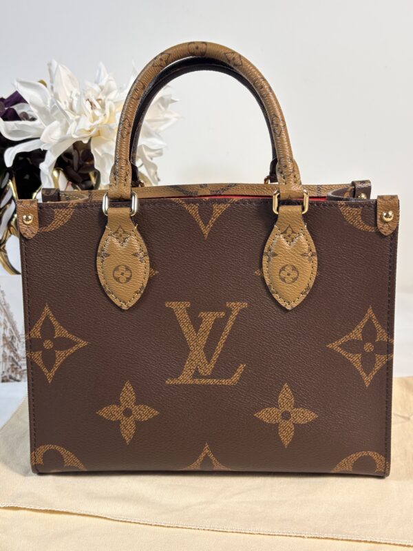 Louis Vuitton OntheGo Pm Reverse - Image 2