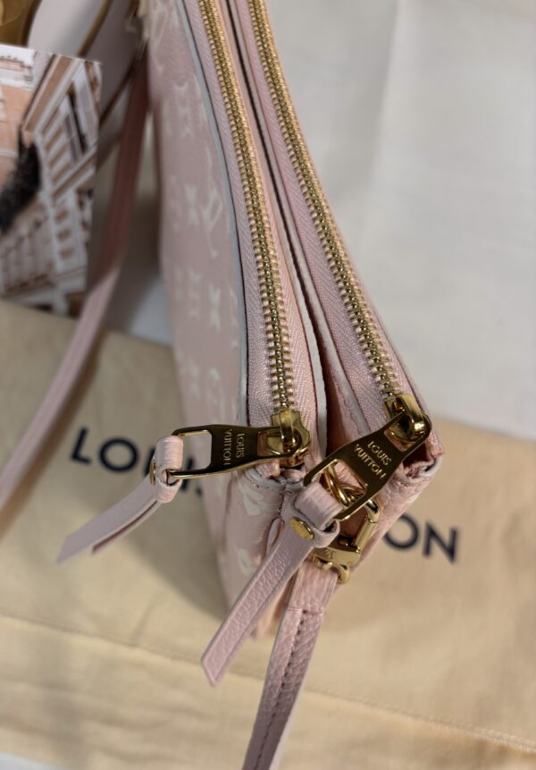 Louis Vuitton Double Zip Empreinte Rose - Image 4