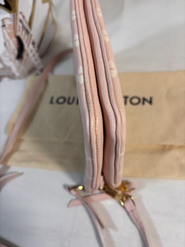 Louis Vuitton Double Zip Empreinte Rose - Image 7