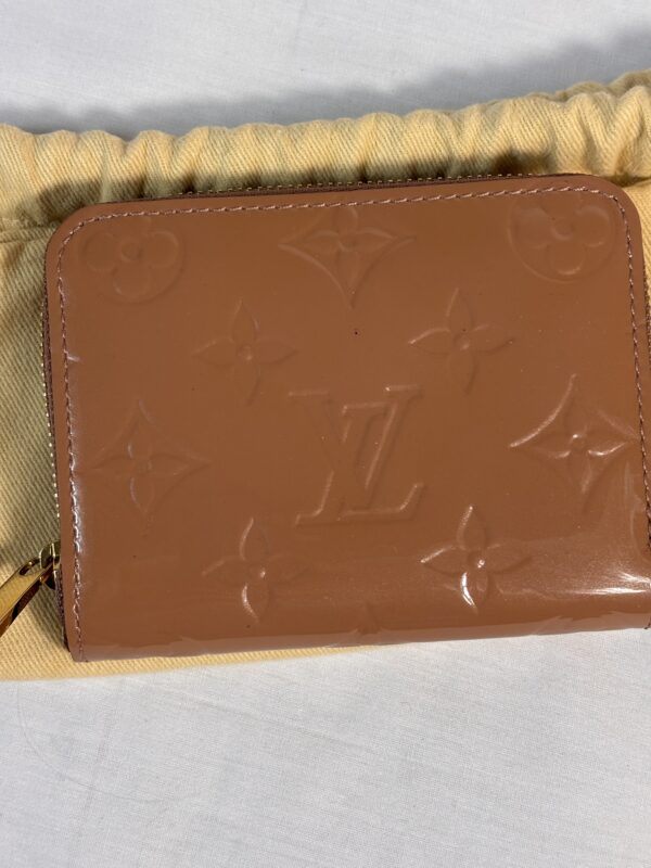 Louis Vuitton Zippy Coin Vernis - Image 12
