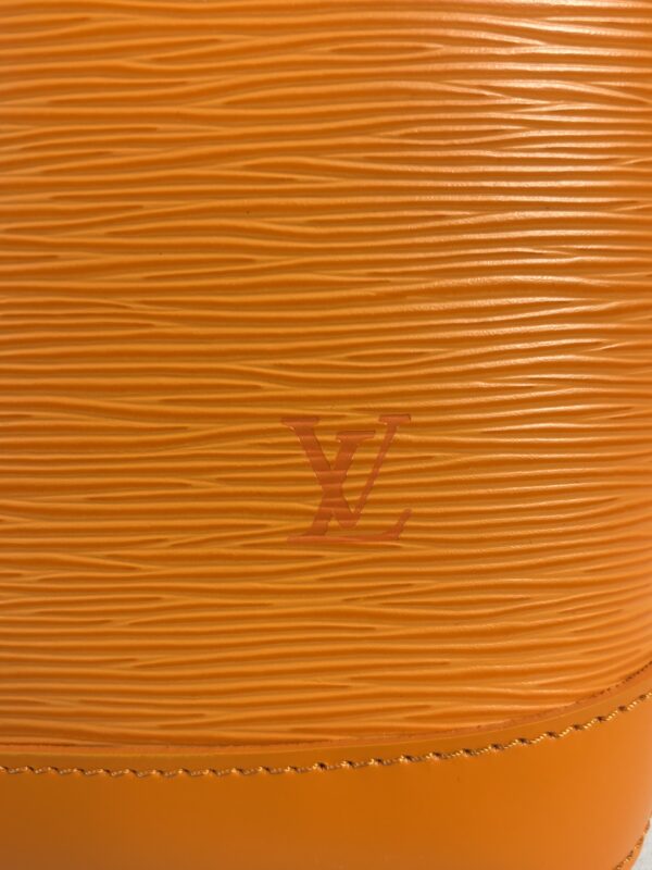 Louis Vuitton Alma Epi Orange - Image 4