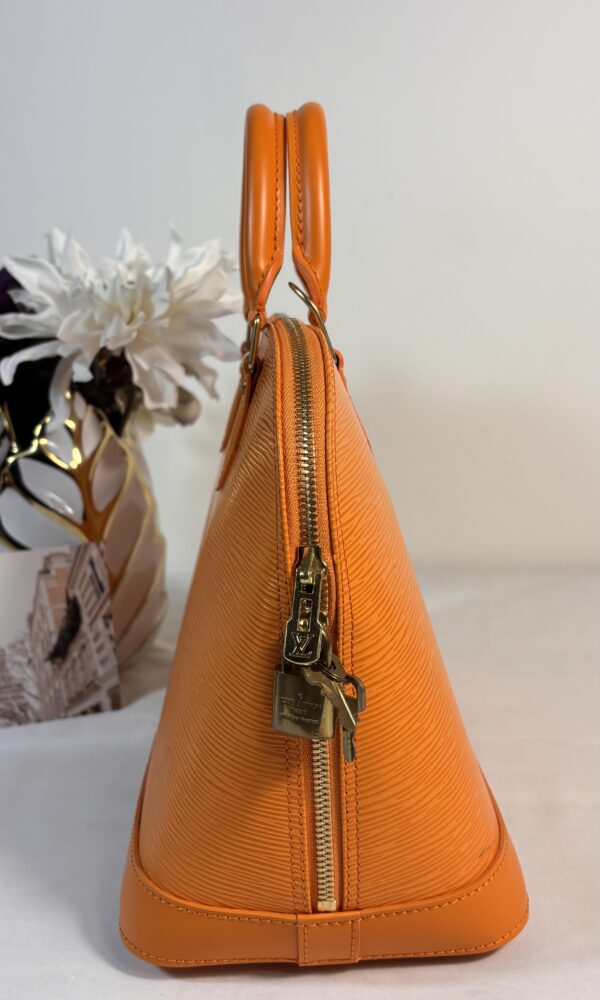 Louis Vuitton Alma Epi Orange - Image 6